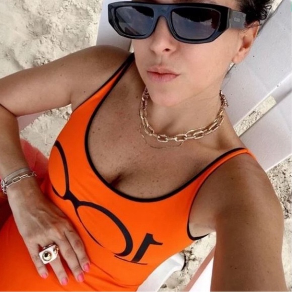 Iris Apfel x H&M Collaboration Swimsuit - Picture 7 of 14